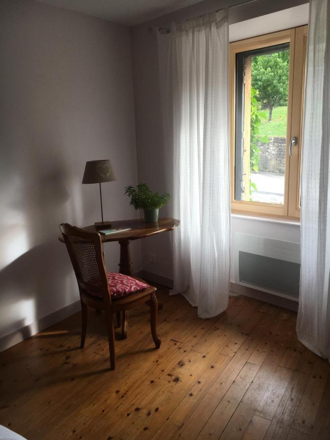 Les Chambres De Marthe Mesnay Exterior foto